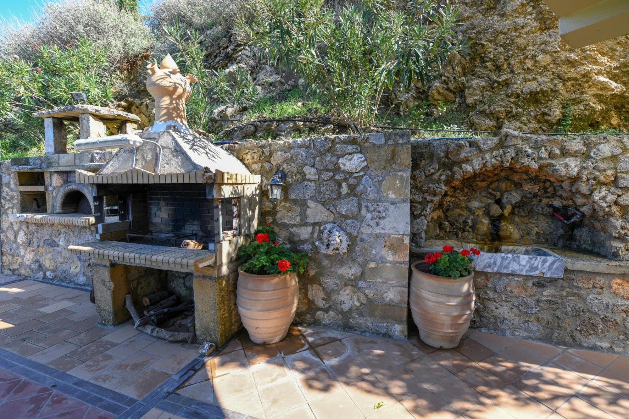 Malathiros Traditional Villas Exterior photo